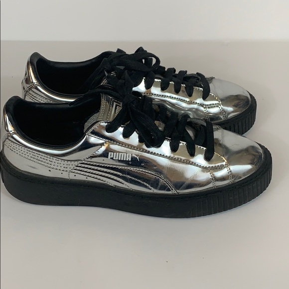 metallic pumas